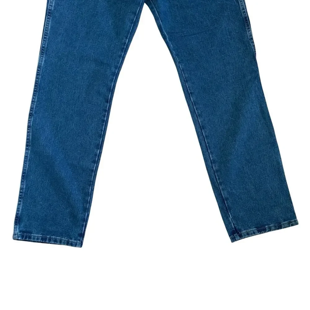 Wrangler Rugged Wear Men's Size 38x36 Relaxed Fit Zip Fly Denim Jeans Brand New